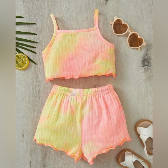 Girls 2T tie dye two piece summer set. - Picture 1 of 2